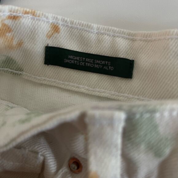 Wild Fable White Tie-Dye Fringe Highest Rise Shorts - Size 2 - Picture 6 of 7